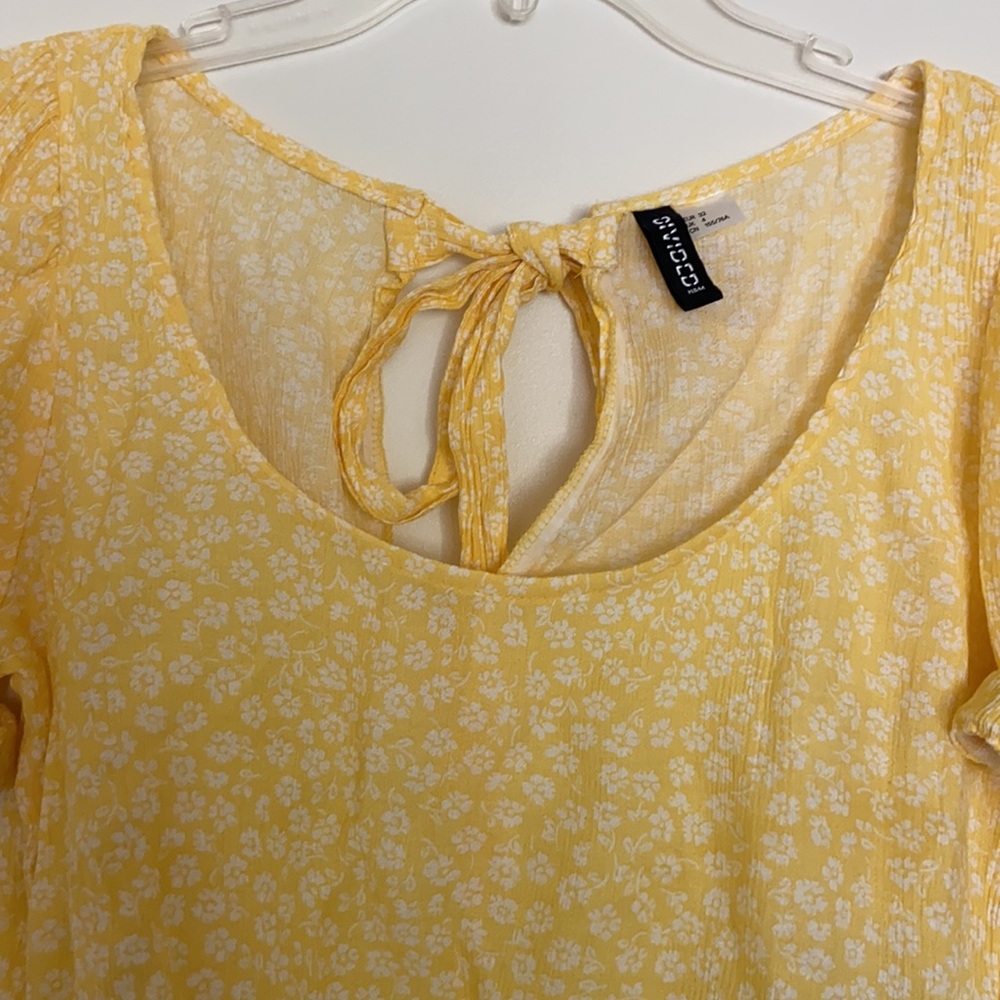 H&M crop top - Picture 2 of 5